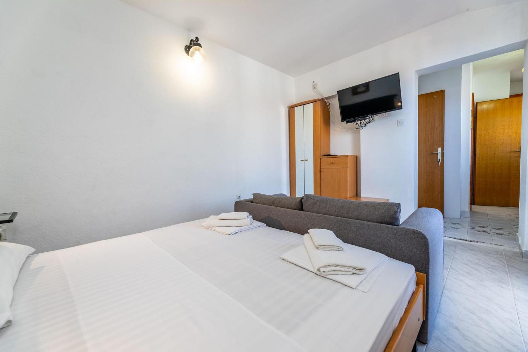 Apartments Janko Zarok Baška Exterior foto